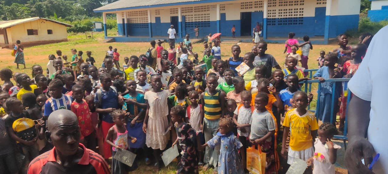 Des écoles d'une école dans la 3è circonscription de M'baïki